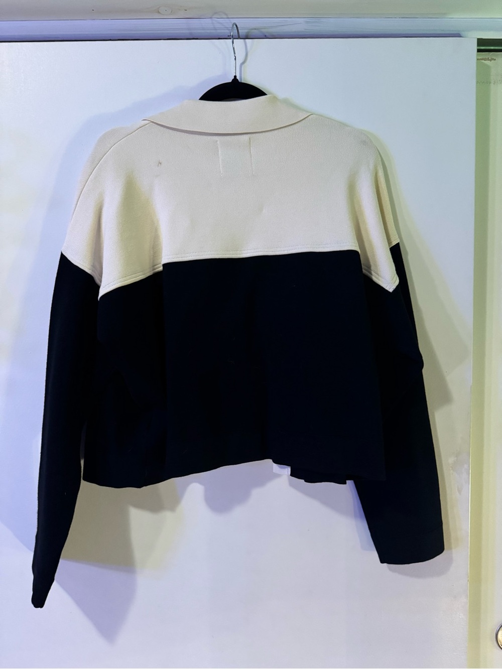 Sandro Two-Tone Black & Cream Cropped Jacket with Gold Hardware - Picture 6 of 7